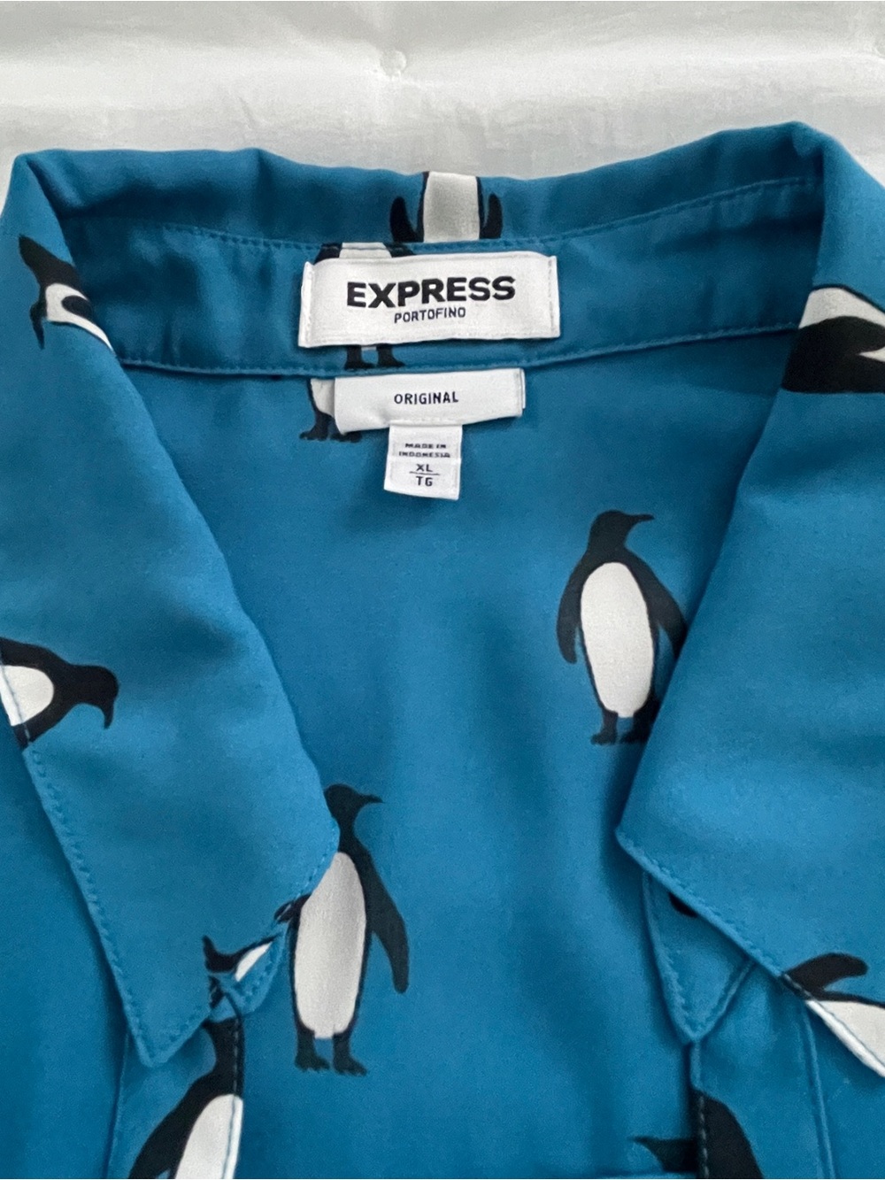 Express Portofino Blue Penguin Print Button-Up Shirt - Women XL - Picture 4 of 7